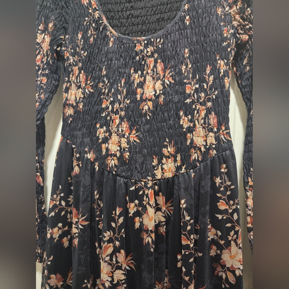 Promesa Chasing Wildflowers Smocked Floral Maxi Dress - Picture 6 of 9